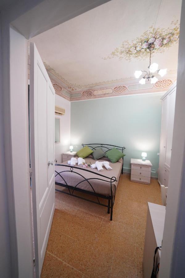 Regina Stella Bed & Breakfast Lascari Exterior foto