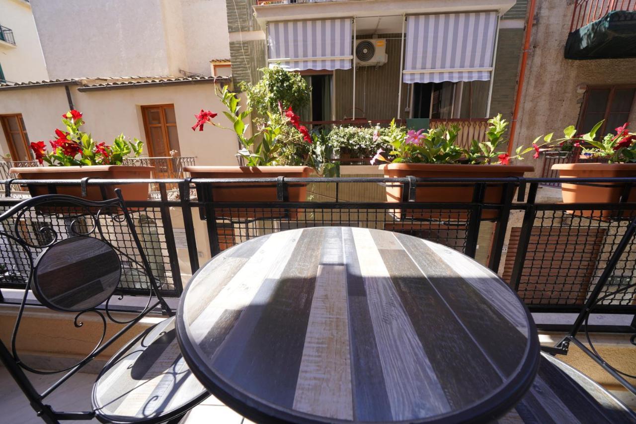 Regina Stella Bed & Breakfast Lascari Exterior foto